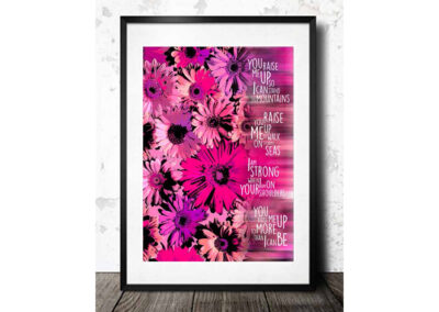 raise me up gerbera persoonlijk grafisch kunstwerk bloemen roze kunst cadeau herinnering wanddecoratie persoonlijke tekst bloemen roze paars